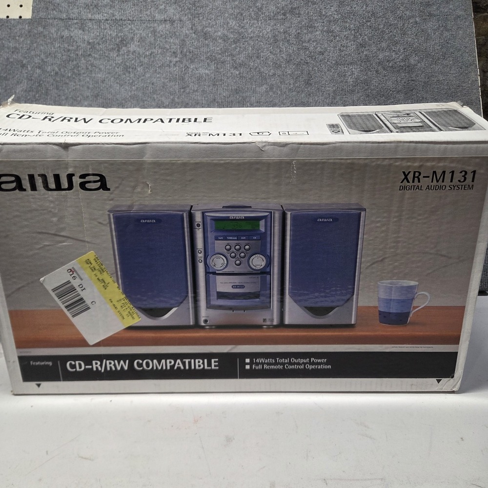 Vintage Aiwa Mini Hi-Fi CD Cassette Am/Fm Bookshelf Stereo System XR-M131